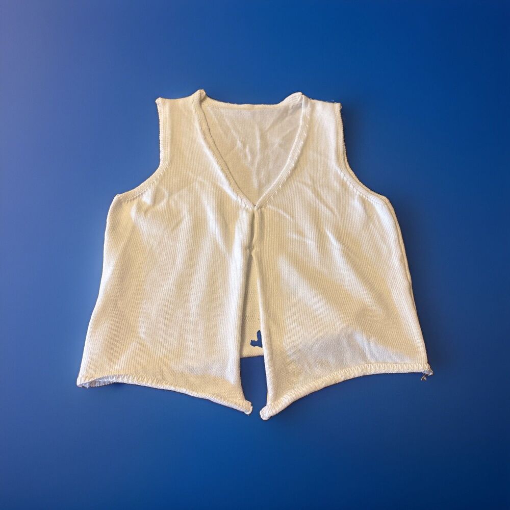 Women’s Unbranded White V-neck Sweater Vest With Two Hook Closures Size Small
